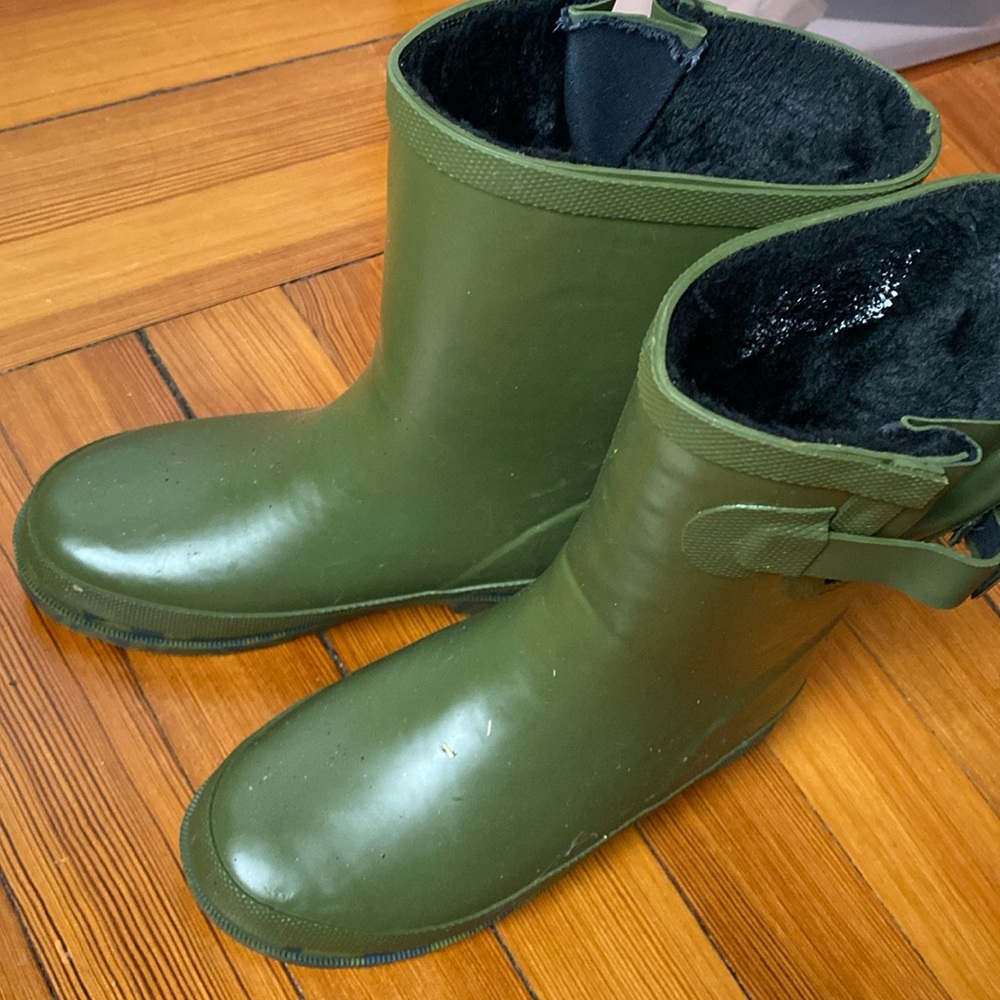 Little Child rain boots Olive green size 13